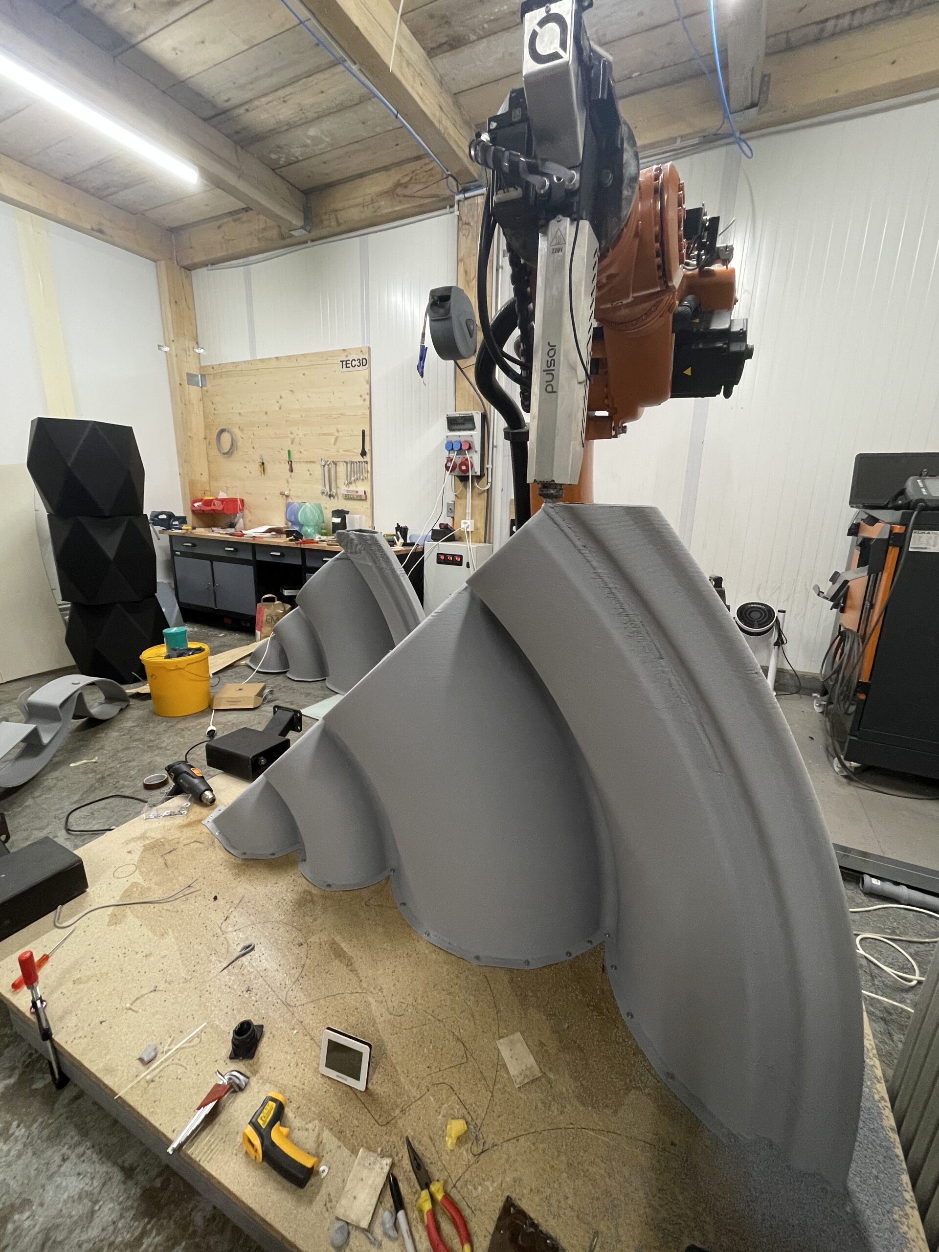 Robot LFAM Tec3D impression pièces angle marquise Mercedes D'Andrès Sierre