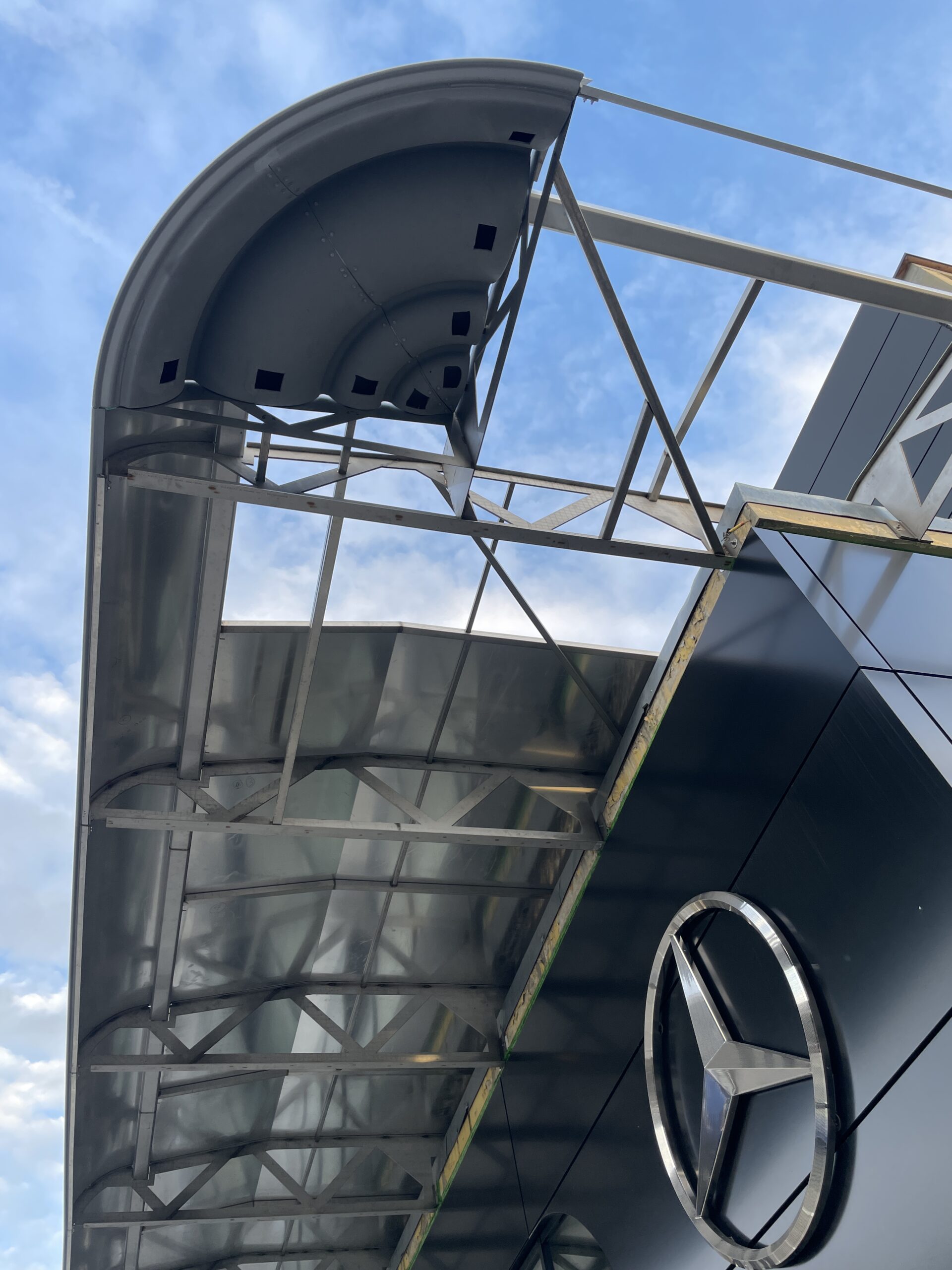 Garage Mercedes D'Andres Sierre pieces angle marquise impression 3D Tec3D